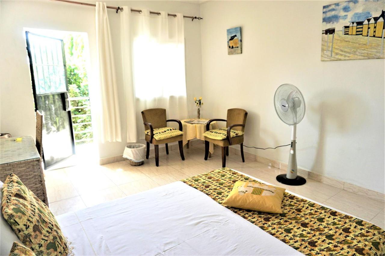 Bijilo B & B Villa Calliandra מראה חיצוני תמונה